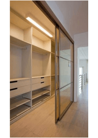 Линейная гардеробная комната с дверями купе Королёв