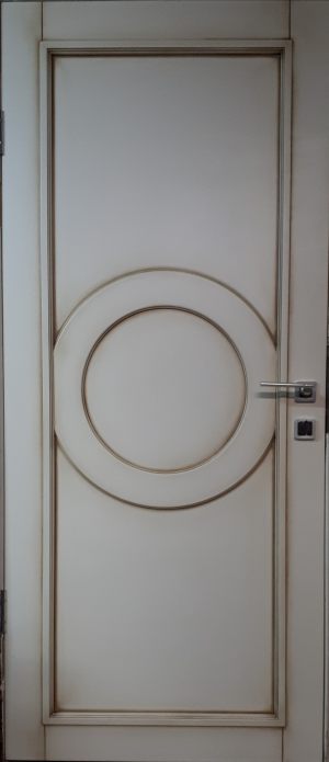 Межкомнатная дверь в профиле массив (эмаль с патиной) Королёв